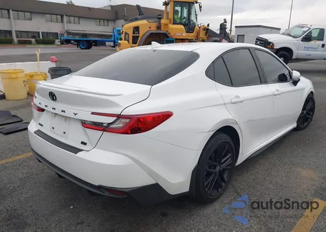 2025 Toyota Camry Se z USA, uszkodzony, nr VIN 4T1DAACK1SU068137